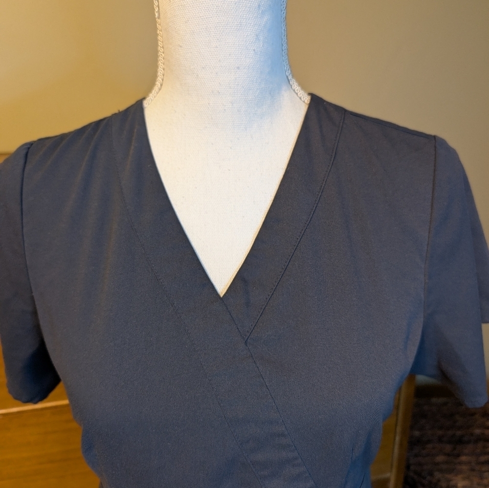 GREYS ANATOMY by Barco Blue Fitted Scrub Top Small - Picture 3 of 11